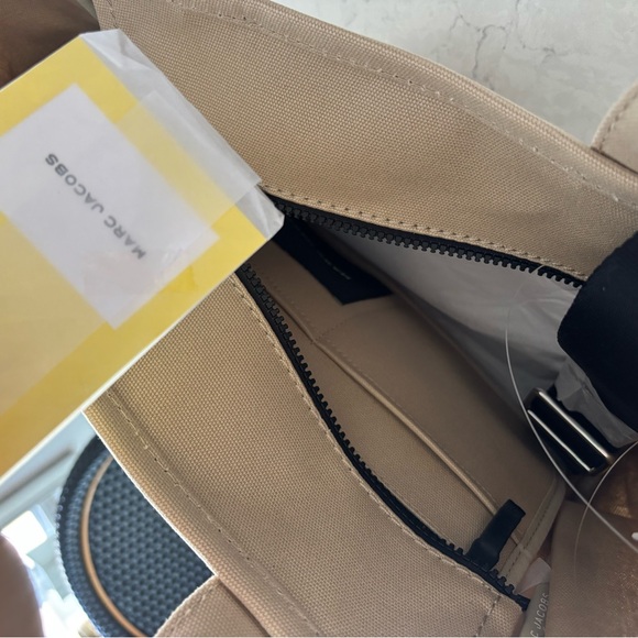 Marc Jacobs Tan Canvas Tote Bag - Picture 8 of 9